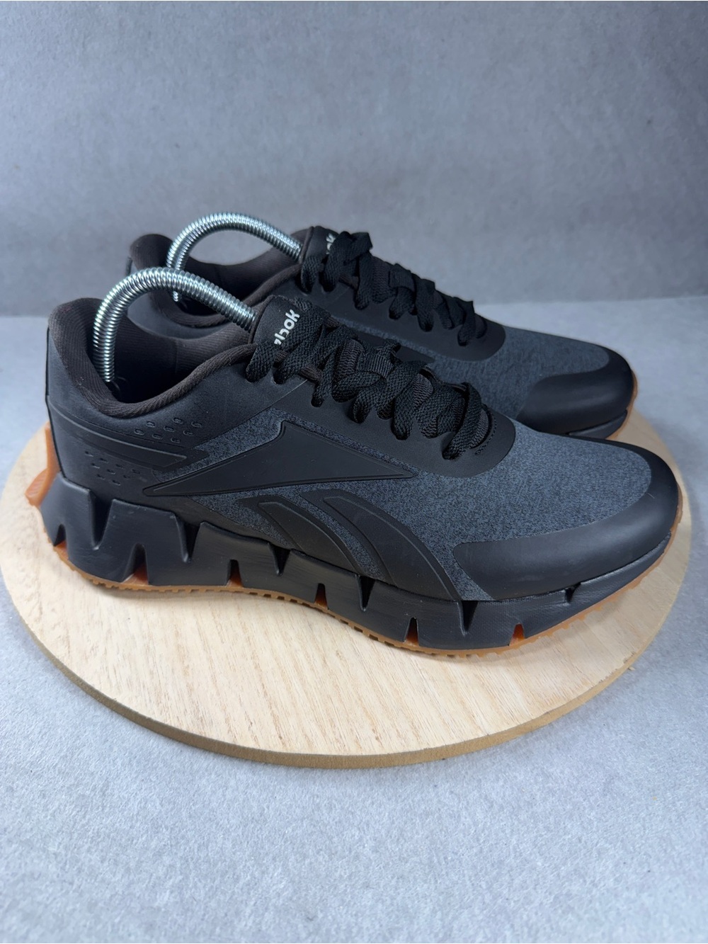 Reebok Zig Dynamica 2.0 Men Size 9 Black Gum Geometric Sole Techwear Sneaker